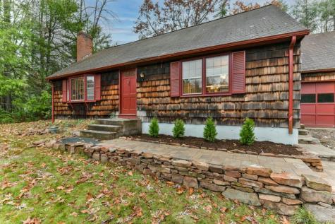 3 Maureen Drive Simsbury CT 06070