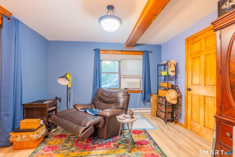 19 Vidich Lane Naugatuck CT 06770