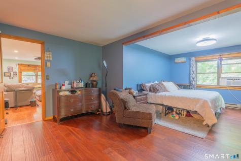 19 Vidich Lane Naugatuck CT 06770