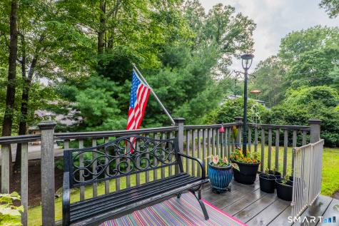 19 Vidich Lane Naugatuck CT 06770