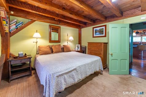 71 Mystic Road North Stonington CT 06359