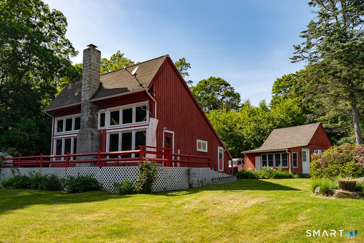 71 Mystic Road North Stonington CT 06359