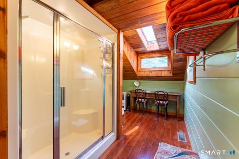 71 Mystic Road North Stonington CT 06359