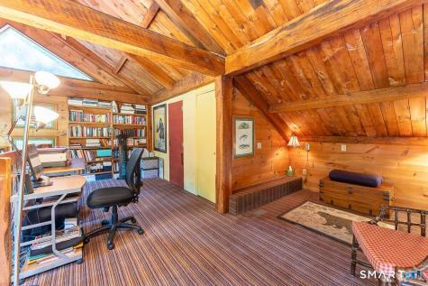 71 Mystic Road North Stonington CT 06359