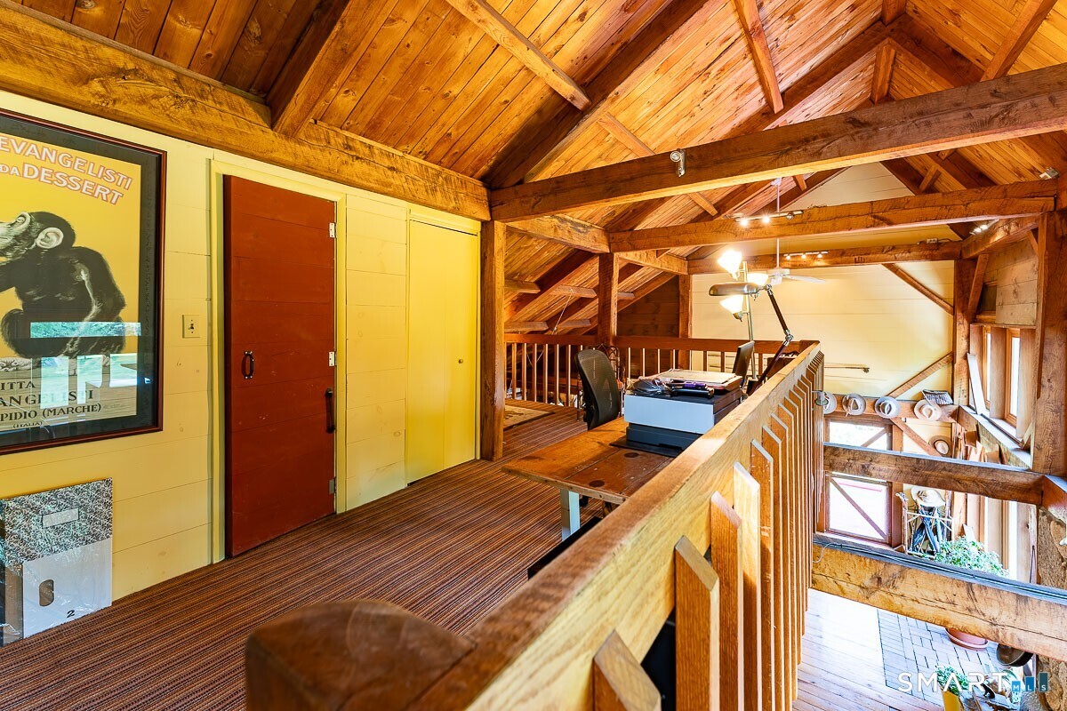 71 Mystic Road North Stonington CT 06359
