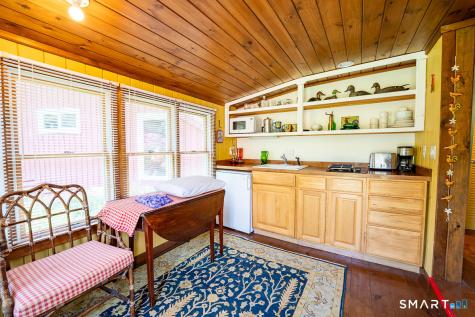71 Mystic Road North Stonington CT 06359