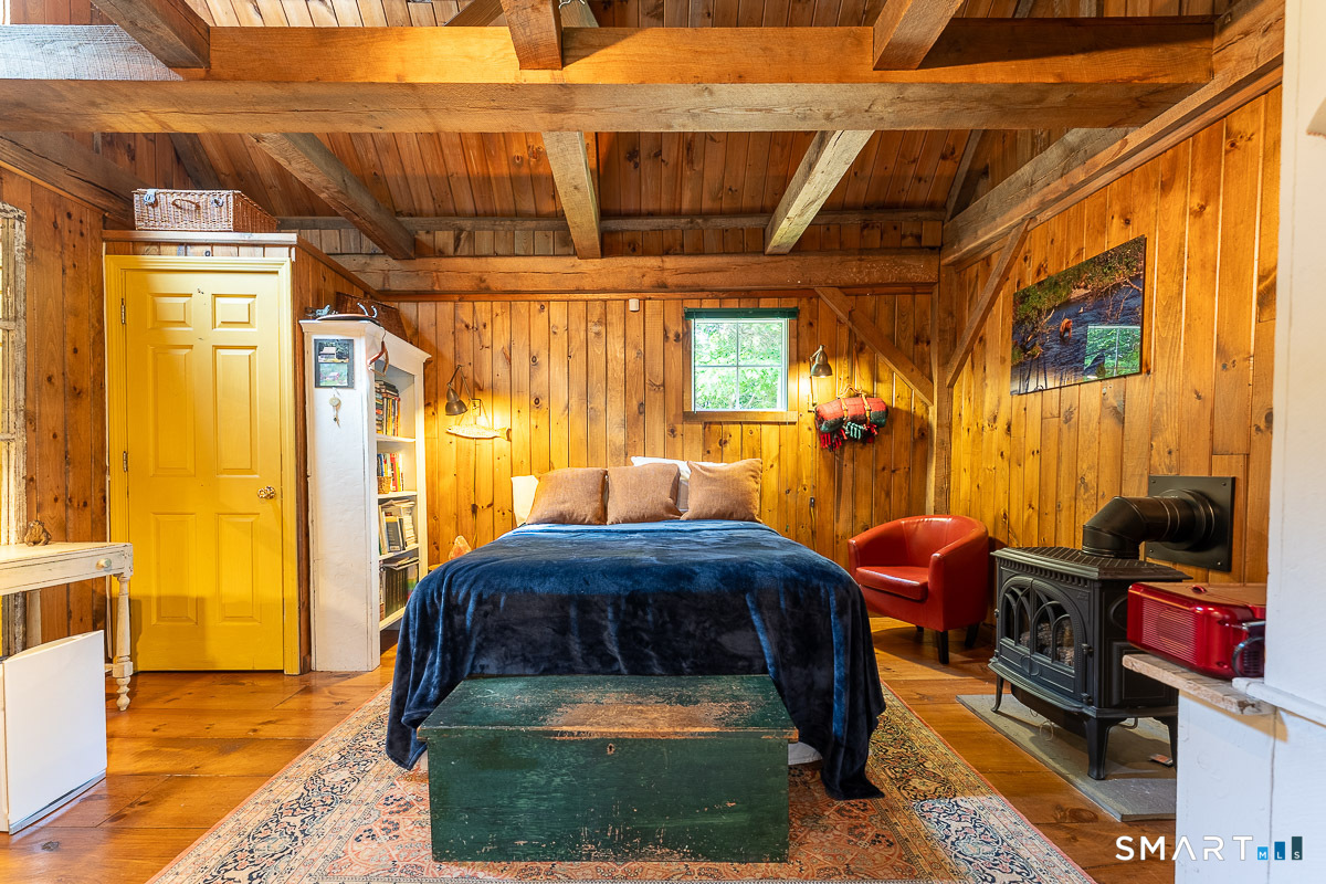 71 Mystic Road North Stonington CT 06359