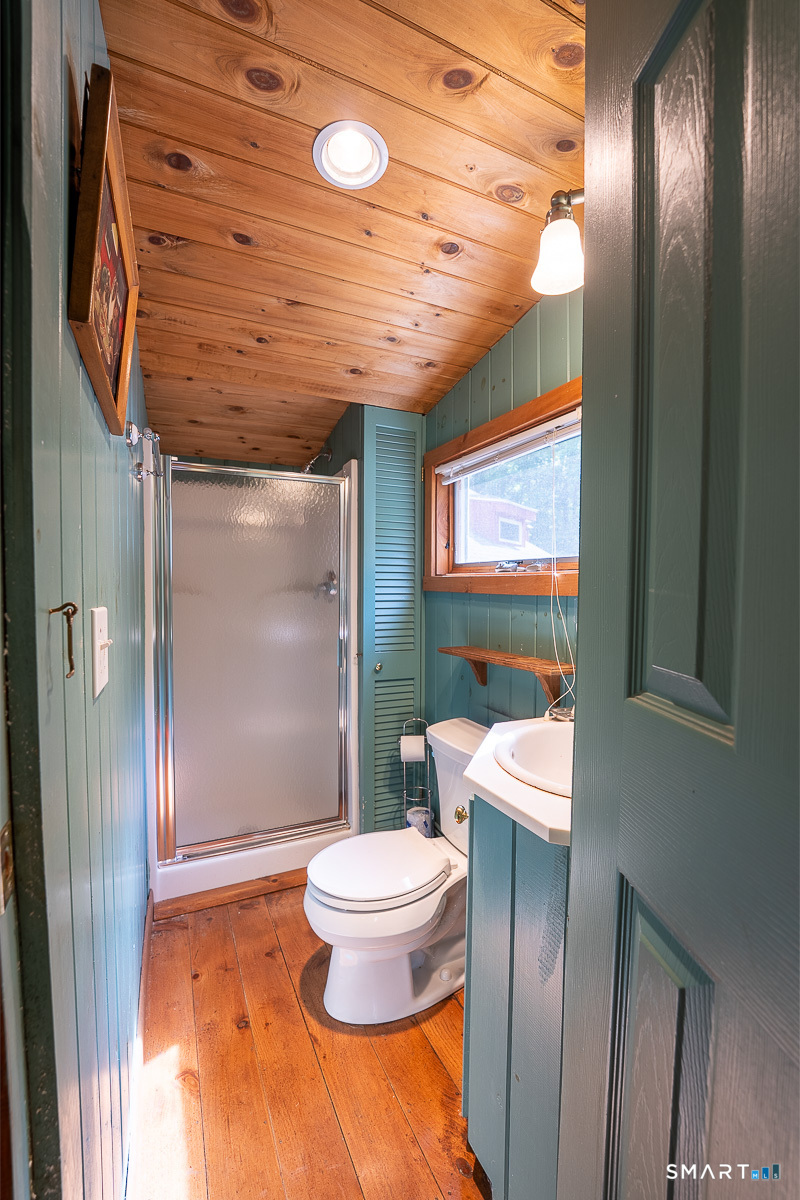 71 Mystic Road North Stonington CT 06359