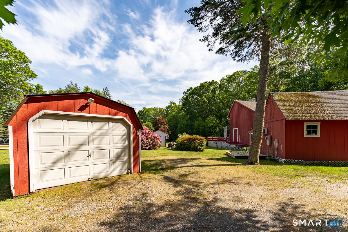 71 Mystic Road North Stonington CT 06359
