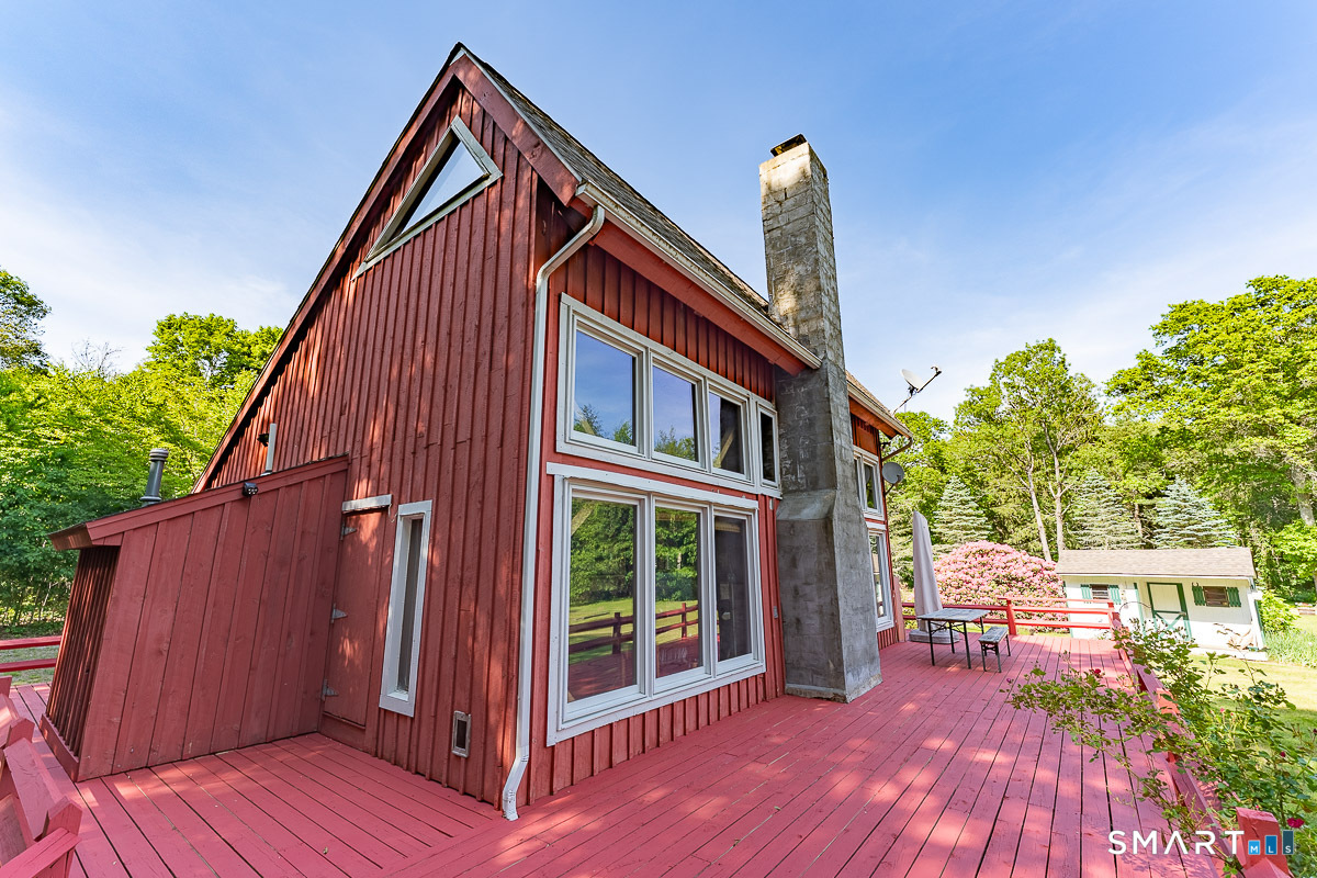 71 Mystic Road North Stonington CT 06359