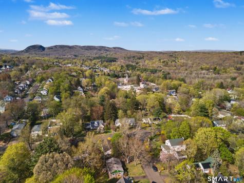 60 Briarcliff Road Hamden CT 06518