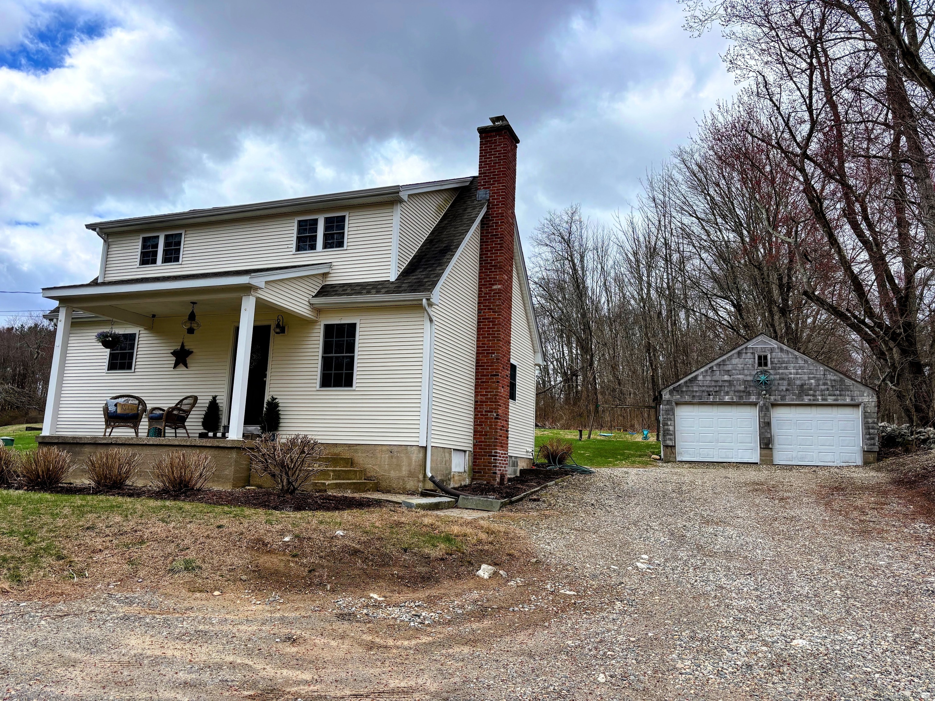 286 New London Road Colchester CT 06415