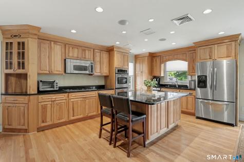 25 Warren Avenue Fairfield CT 06825