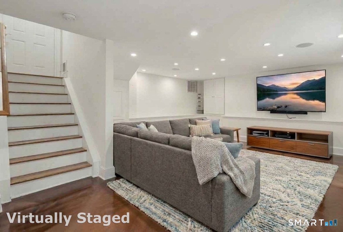 25 Warren Avenue Fairfield CT 06825