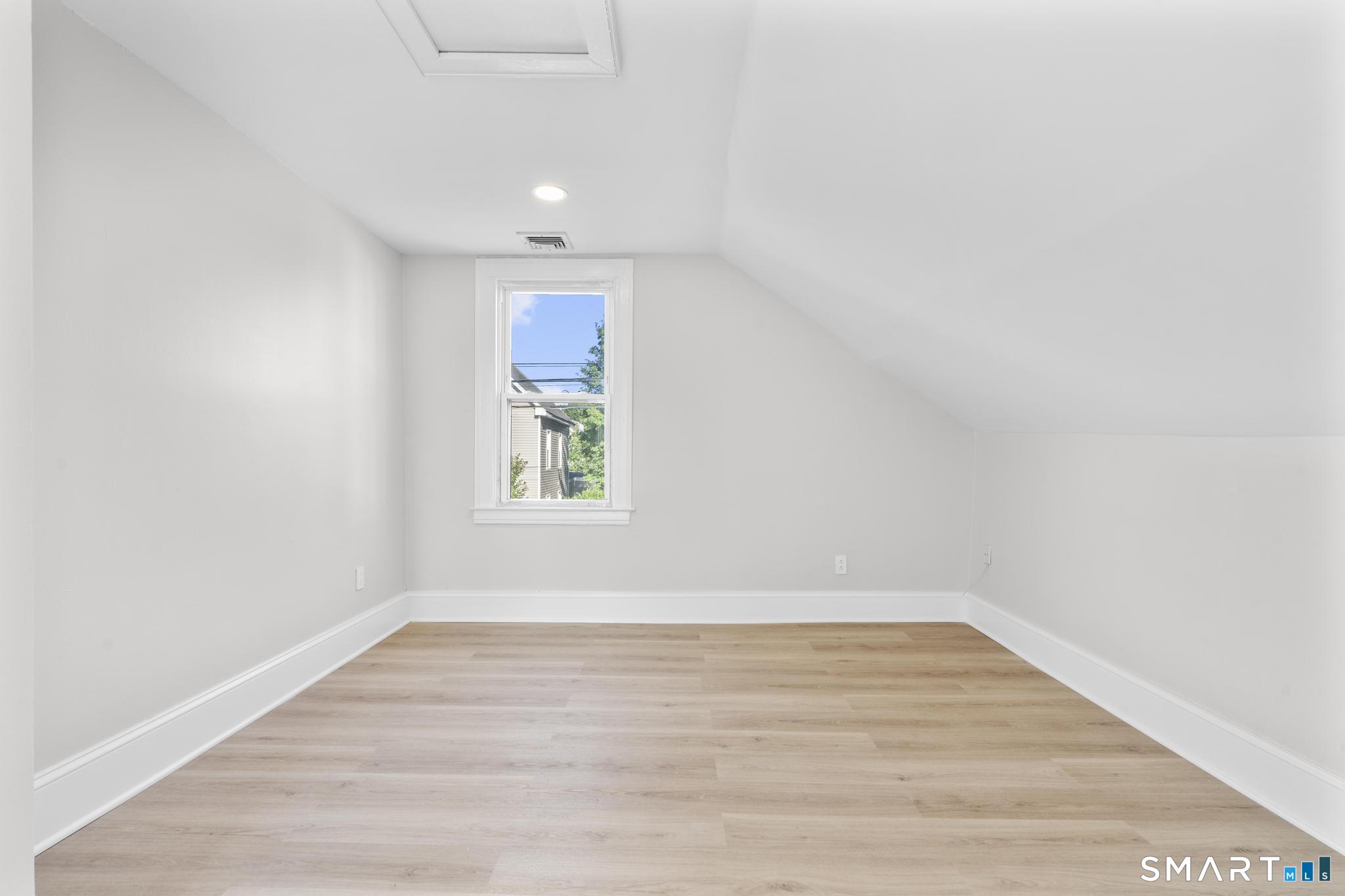 39 Edwards Street Hamden CT 06517
