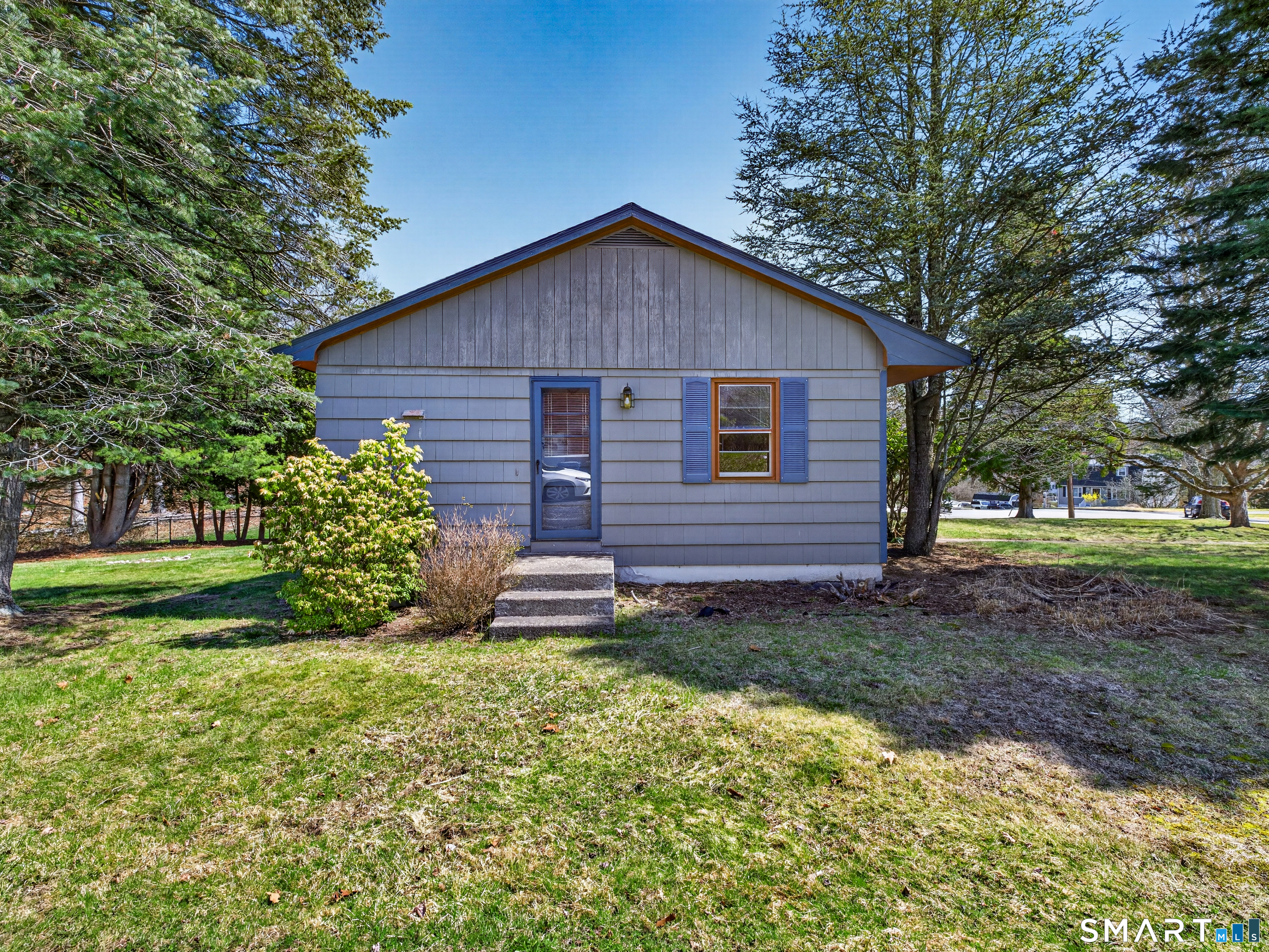 34 Riched Lane Montville CT 06382