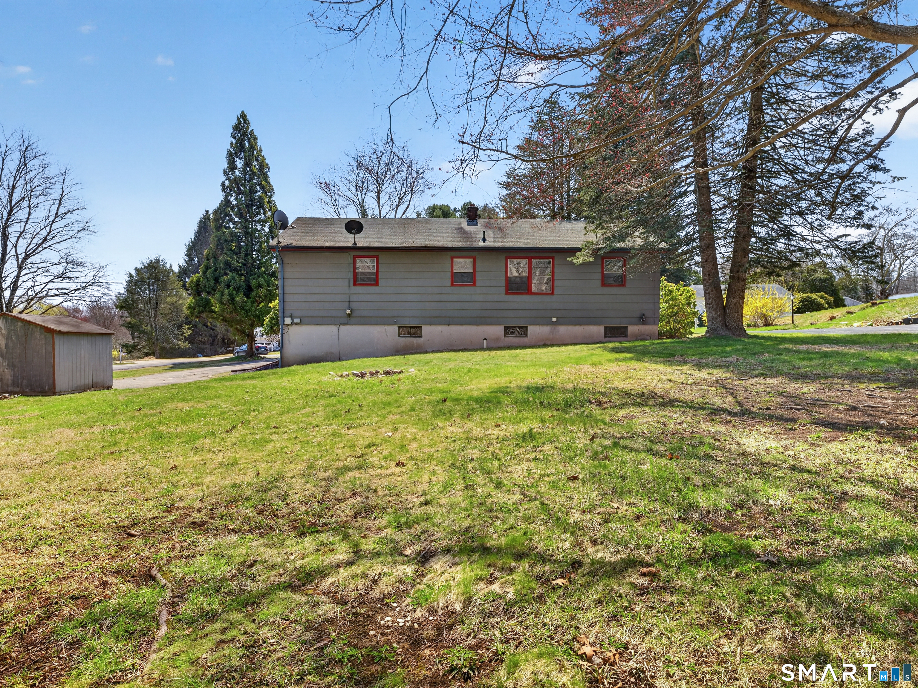 34 Riched Lane Montville CT 06382