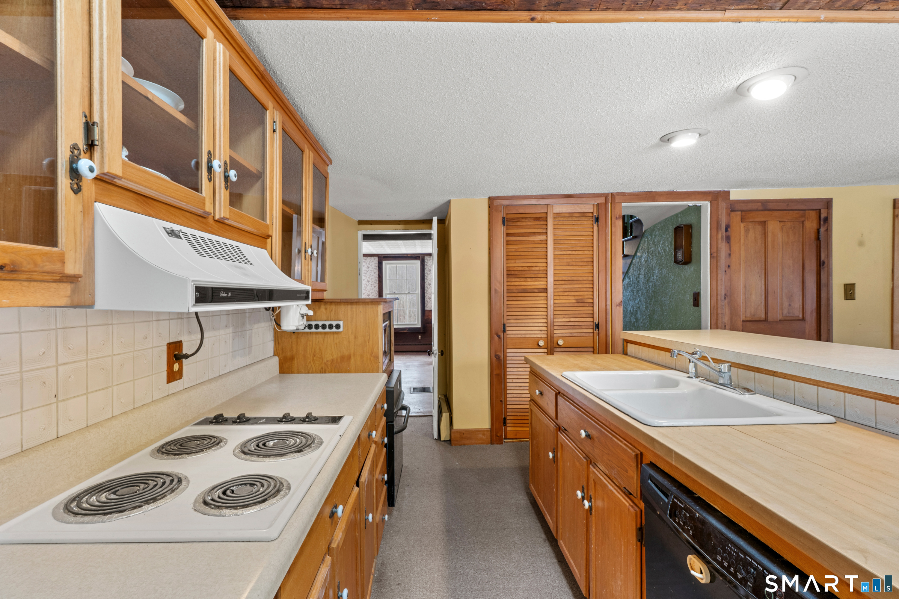 392 Boston Neck Road Suffield CT 06078