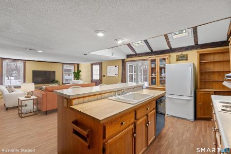 392 Boston Neck Road Suffield CT 06078