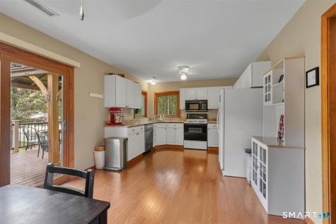 17 Eileen Lane Enfield CT 06082