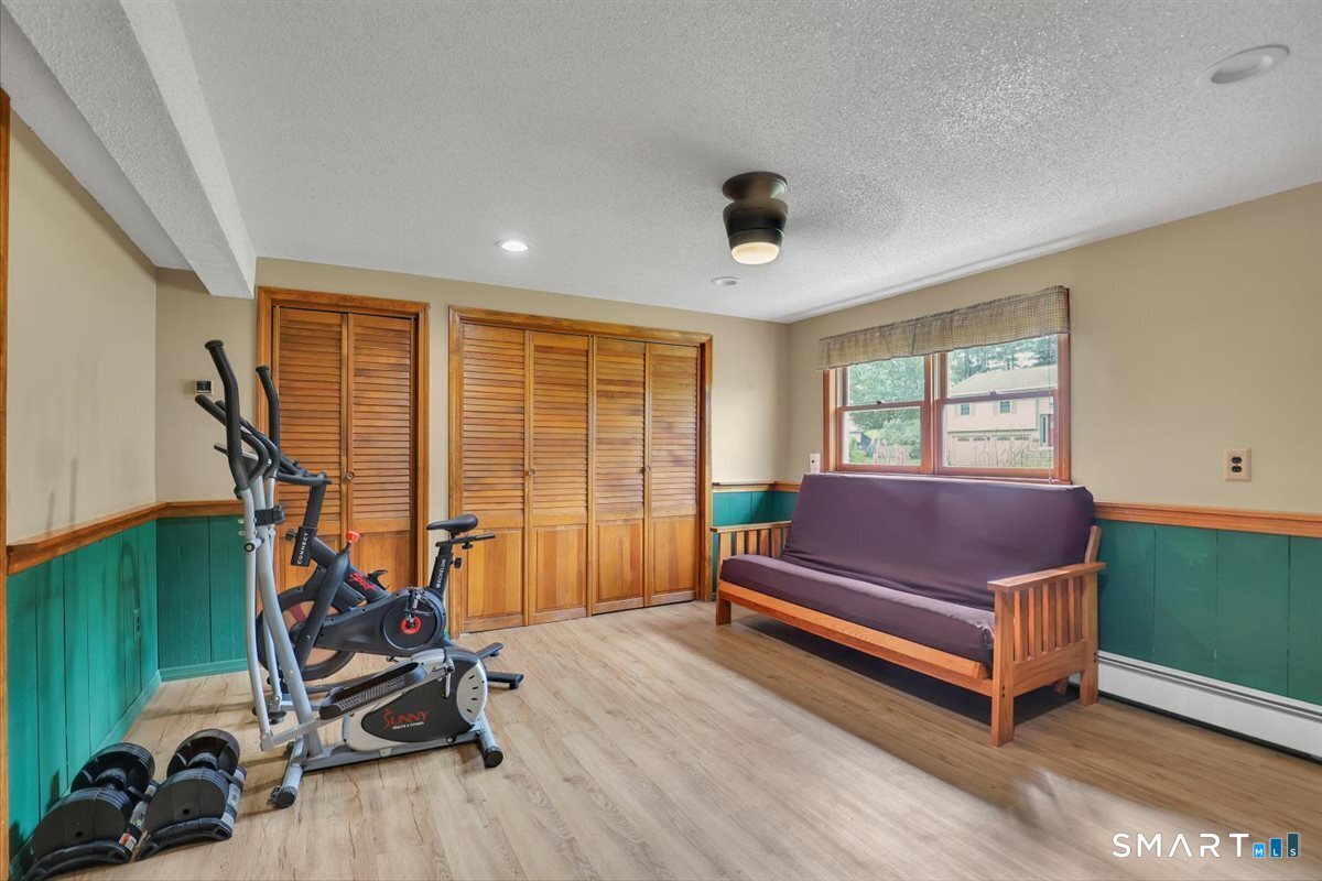 17 Eileen Lane Enfield CT 06082