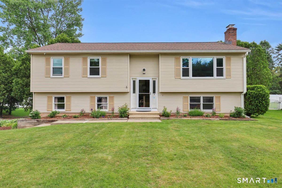 17 Eileen Lane Enfield CT 06082