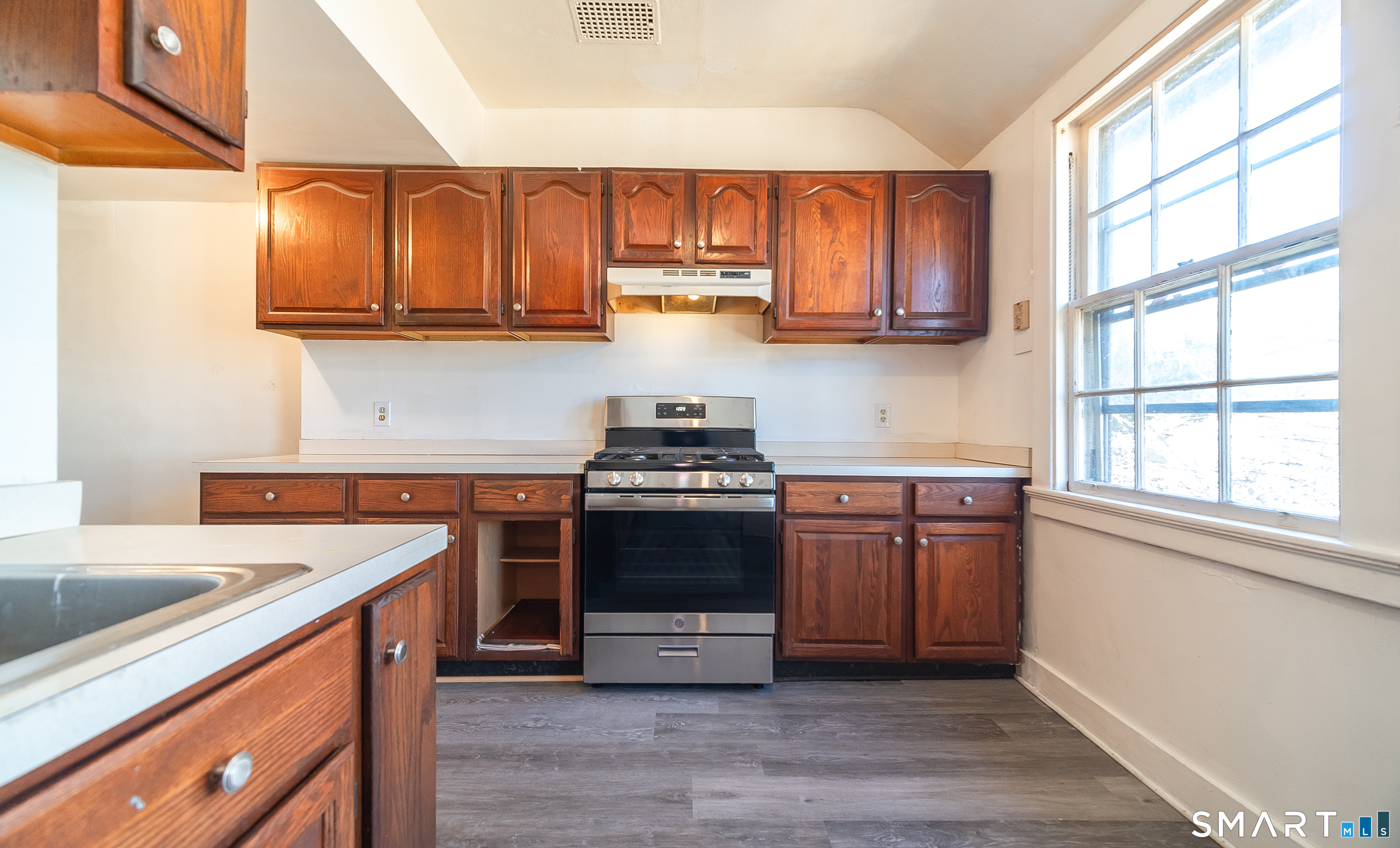 459 East Avenue Bridgeport CT 06610