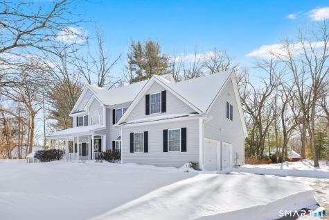 27 April Way Bloomfield CT 06002