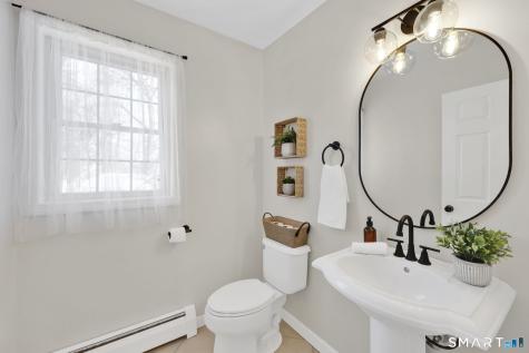 27 April Way Bloomfield CT 06002