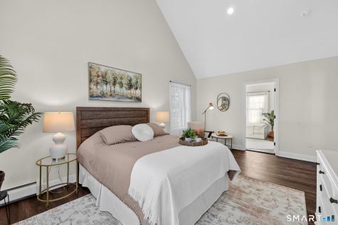 27 April Way Bloomfield CT 06002