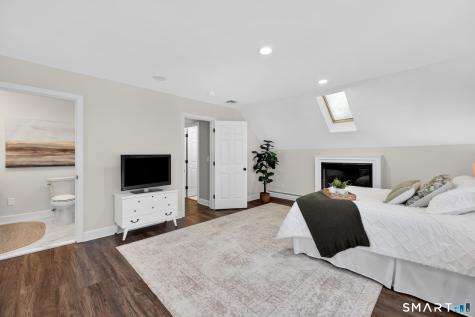 27 April Way Bloomfield CT 06002