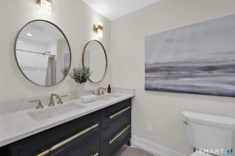 27 April Way Bloomfield CT 06002