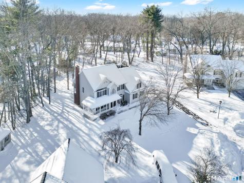 27 April Way Bloomfield CT 06002