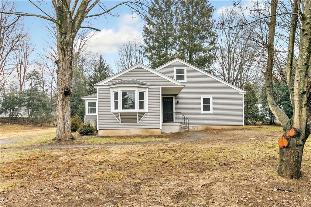 28 Church Street Woodbury CT 06798