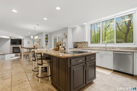 59 Greenbriar Road Oxford CT 06478