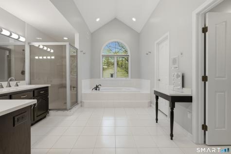 59 Greenbriar Road Oxford CT 06478