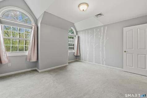59 Greenbriar Road Oxford CT 06478