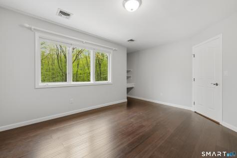 59 Greenbriar Road Oxford CT 06478