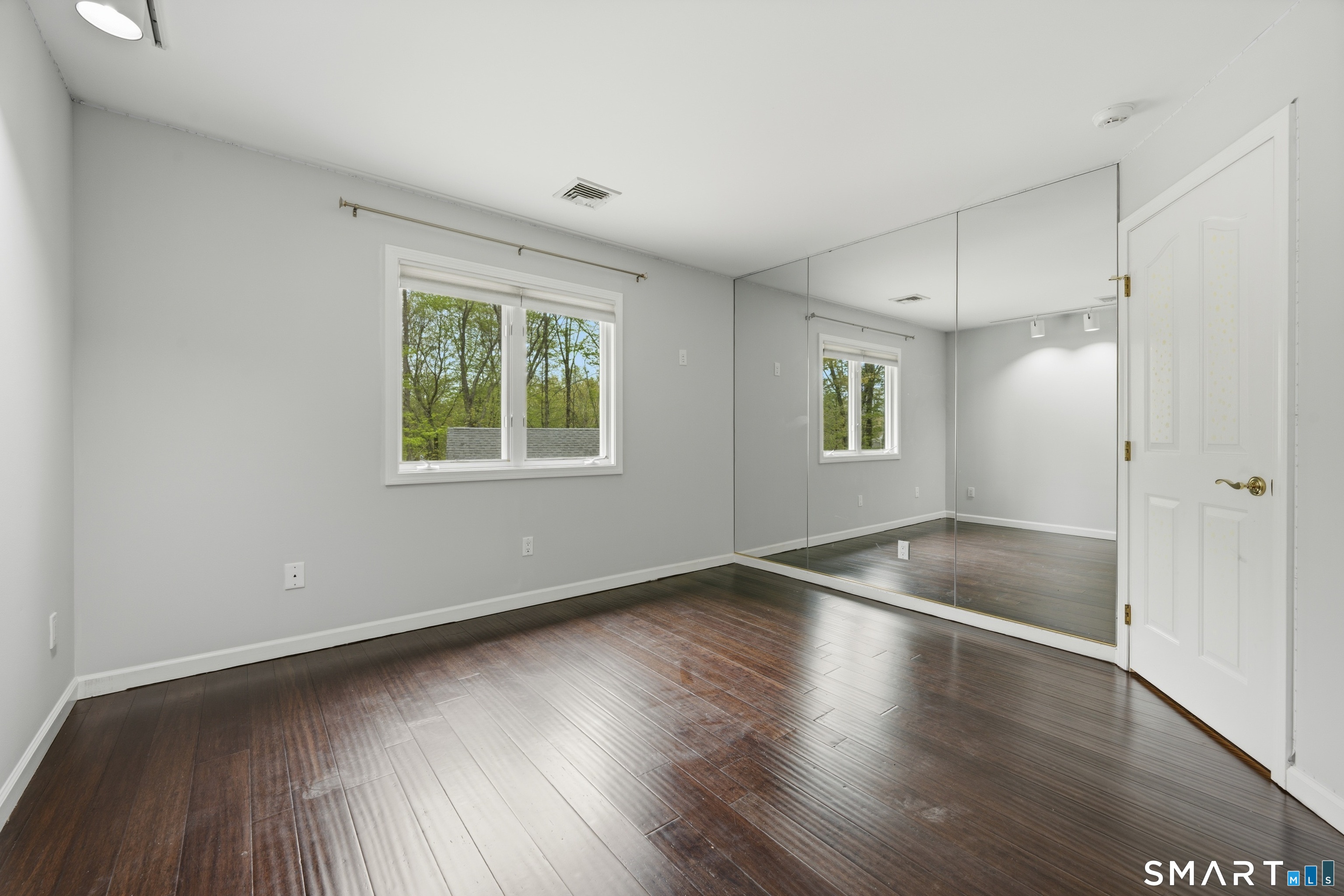 59 Greenbriar Road Oxford CT 06478