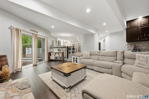 59 Greenbriar Road Oxford CT 06478