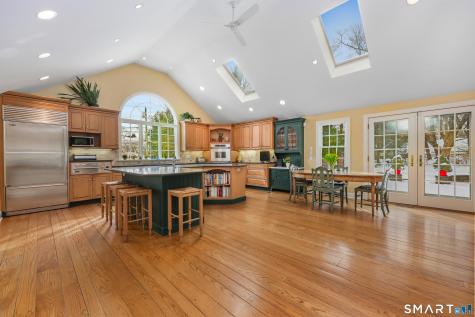 12 Ridgeway Road Easton CT 06612