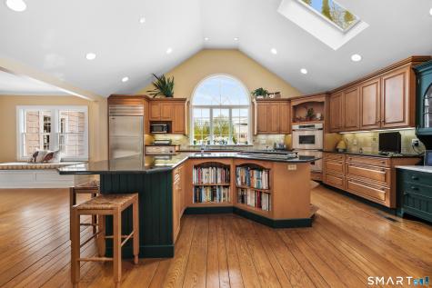 12 Ridgeway Road Easton CT 06612