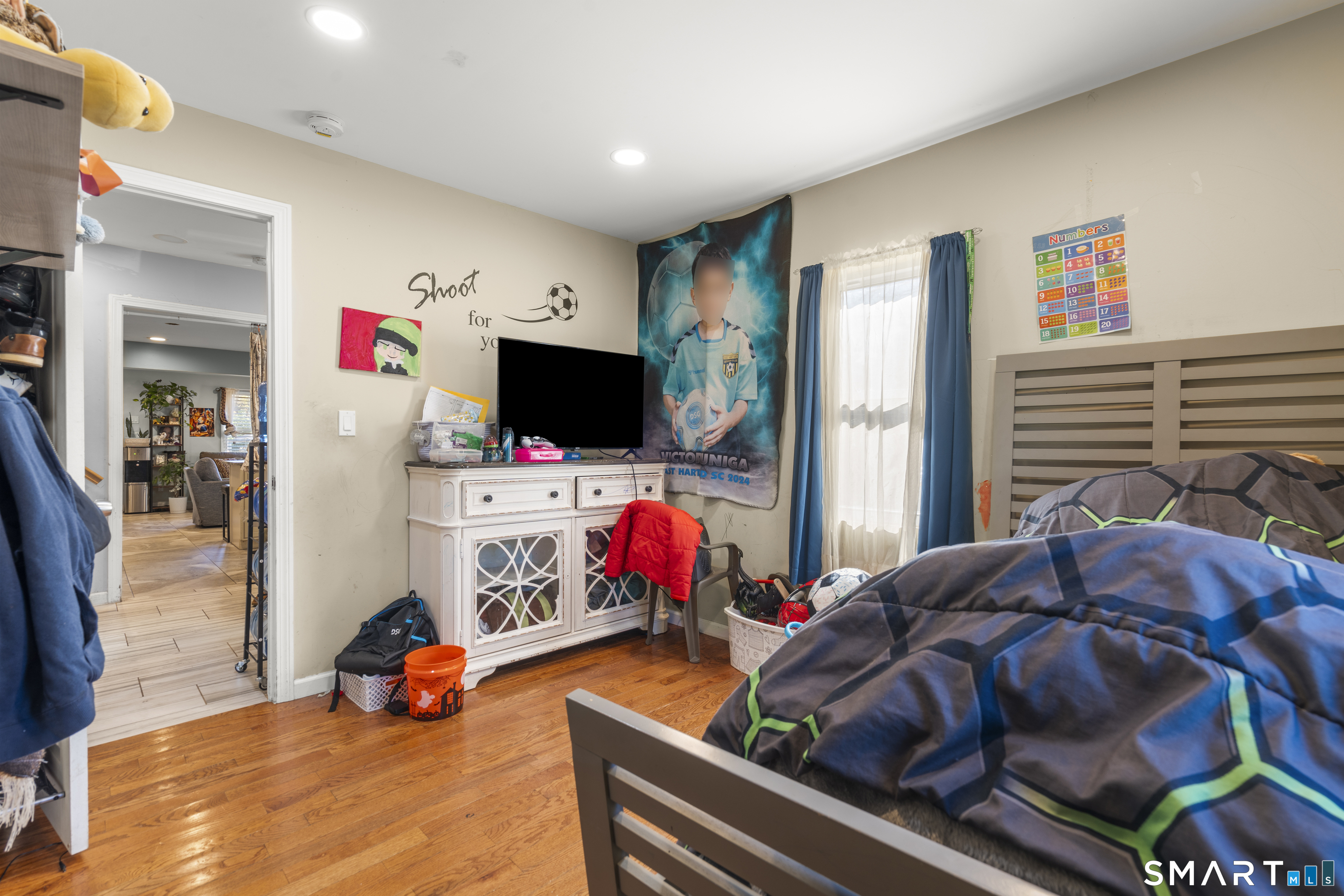 62 Middle Drive East Hartford CT 06118