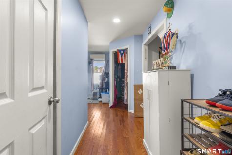 62 Middle Drive East Hartford CT 06118