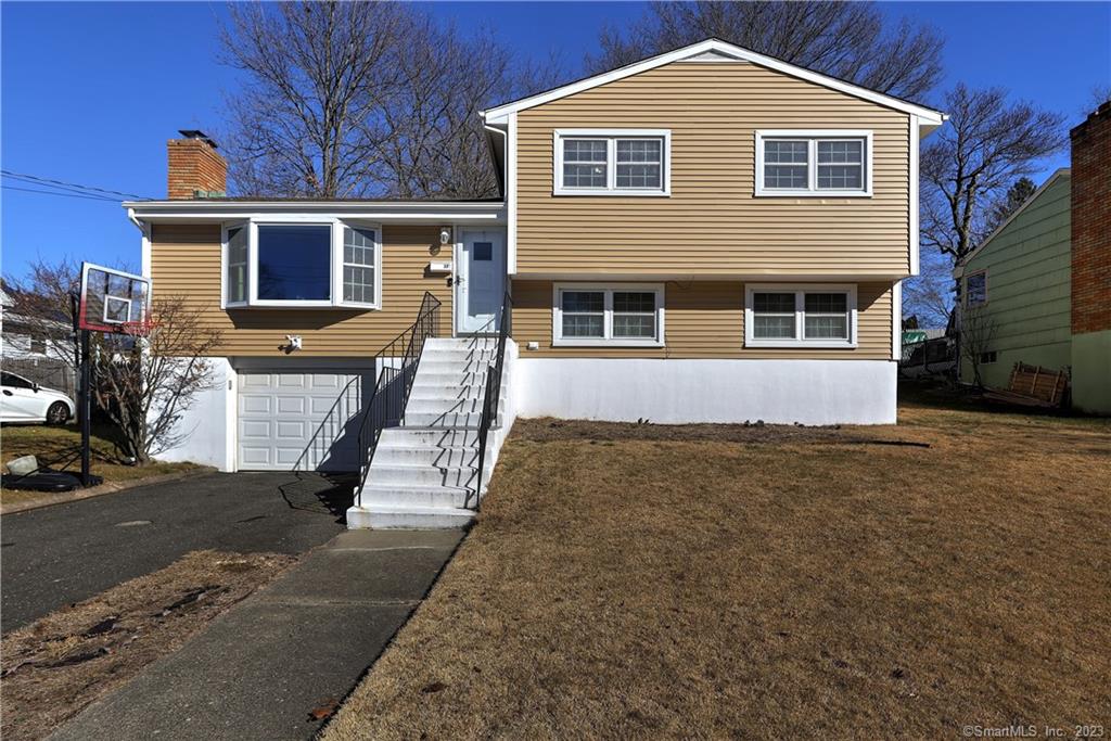 30 Springview Avenue Stratford CT 06614