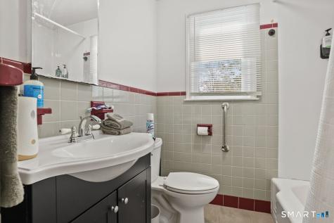 63 Richfield Road Bridgeport CT 06606