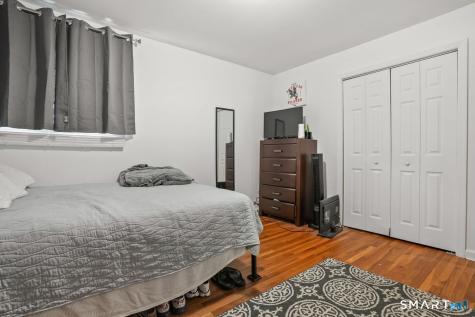 63 Richfield Road Bridgeport CT 06606