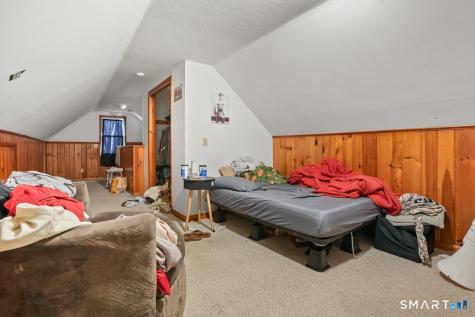 63 Richfield Road Bridgeport CT 06606