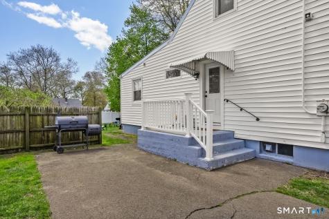 63 Richfield Road Bridgeport CT 06606