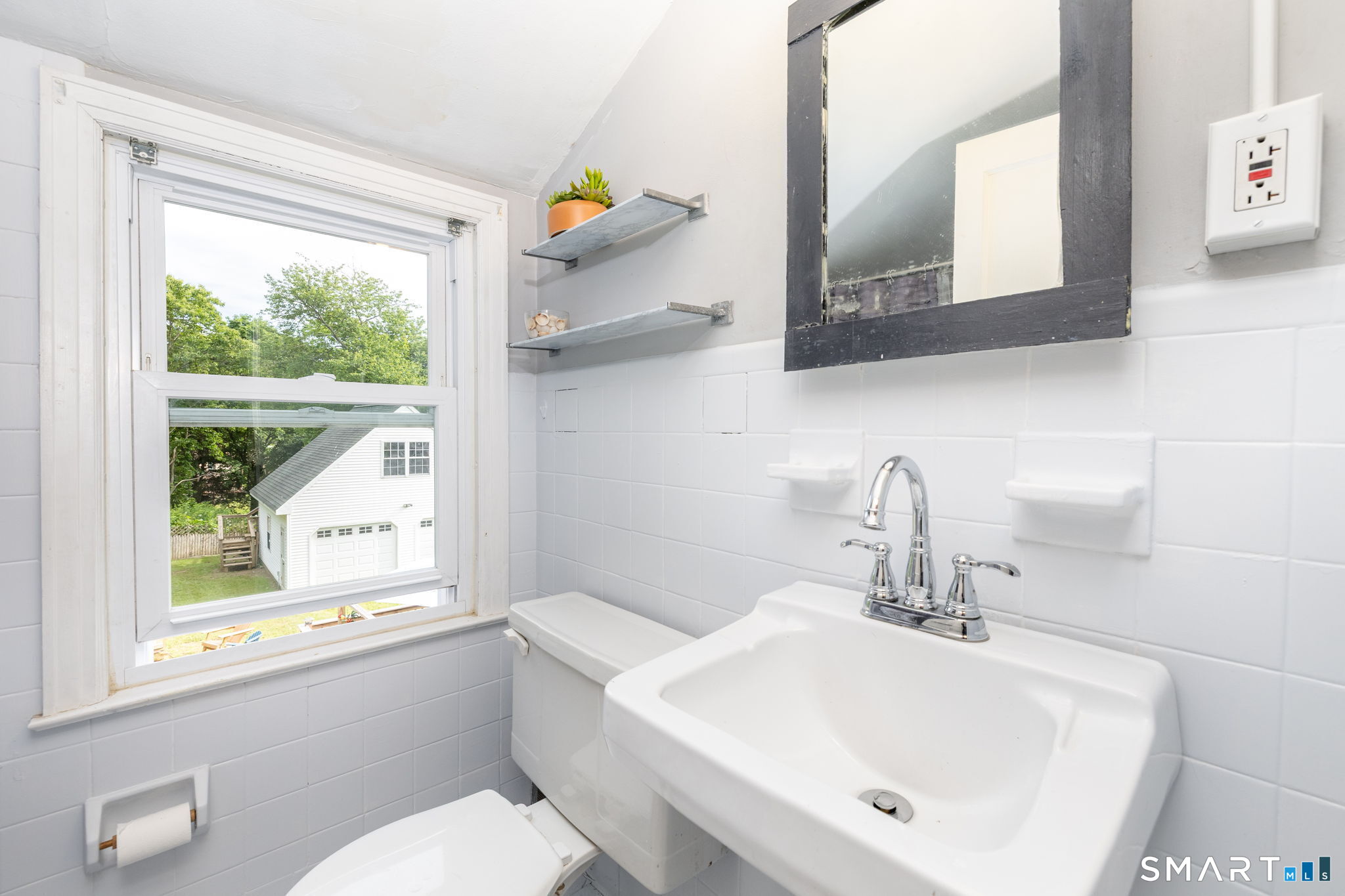 32 Belvedere Road North Haven CT 06473